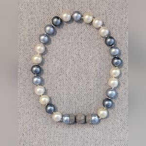 Elegant Pearl Necklace And Bracelet Set with Silver Accents